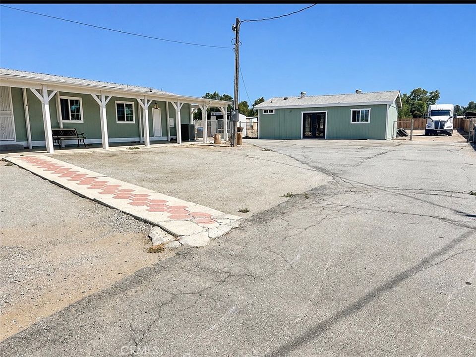 1st image of 28111 Ellis Ave