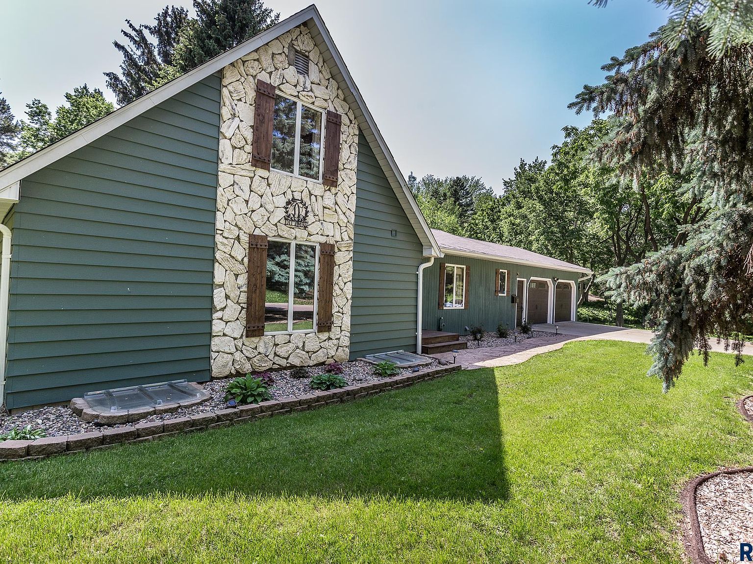 1205 S Elmwood Ave, Sioux Falls, SD 57105 MLS 22303595 Zillow