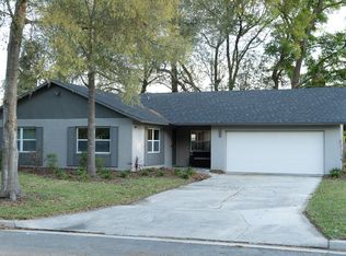 8221 SW 13th Rd, Gainesville, FL 32607
