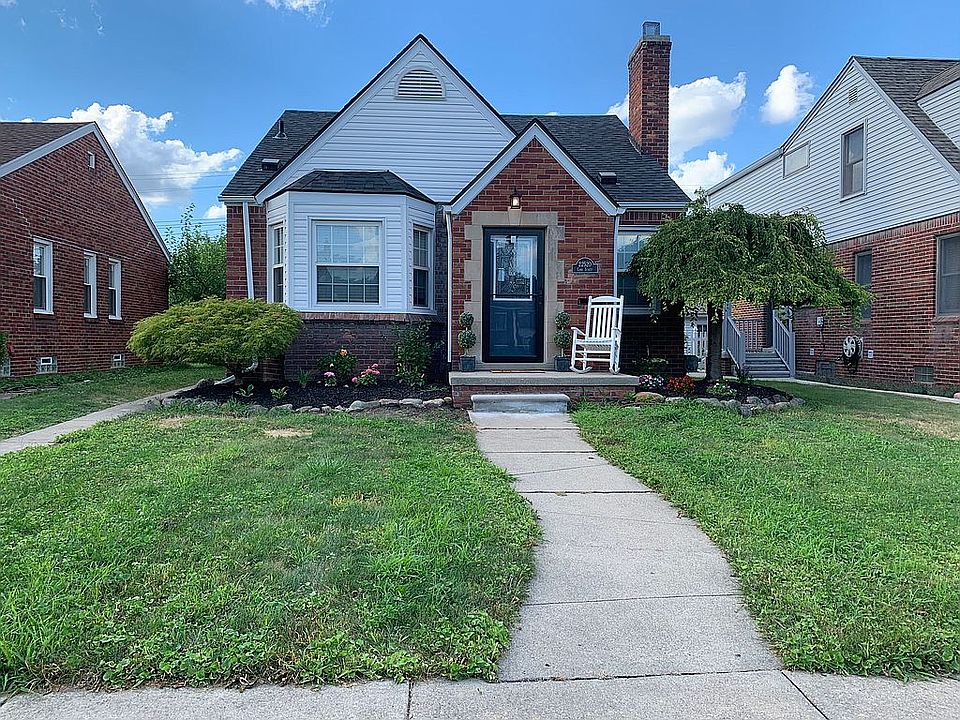 2nd image of 22520 Cobb St