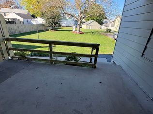 118 S Hanover St, Hummelstown, PA 17036