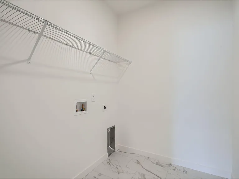 1140 Alcove Way — Photo 22