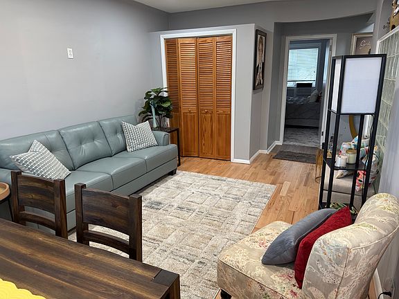 3rd image of 21 Dongan Ave #2