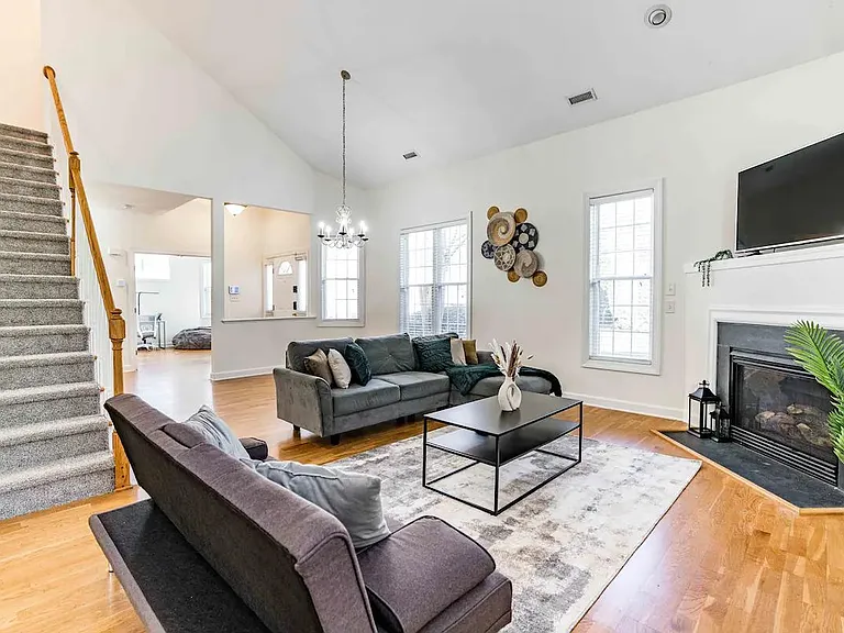 4656 Pooh Corner Dr — Photo 4