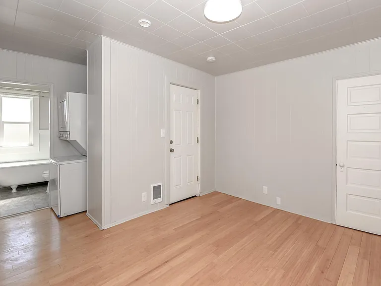 3719 S Thompson Ave #4 — Photo 7