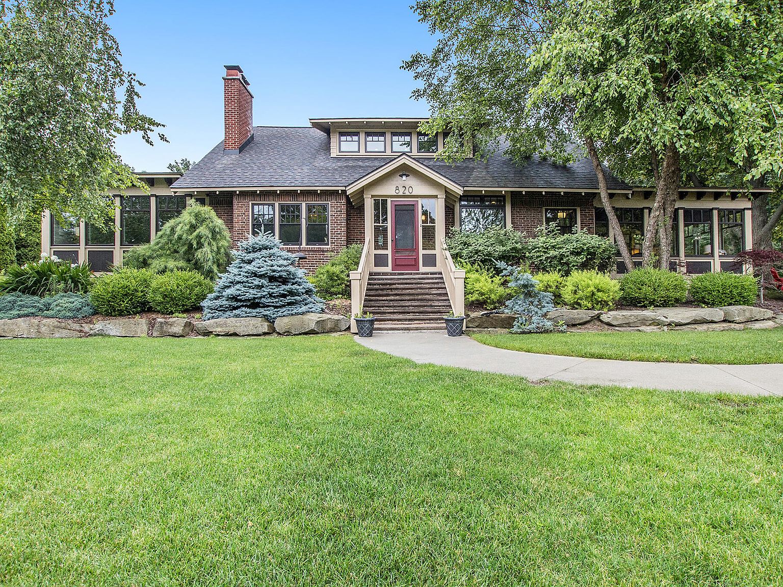 820 Lake Ave, Grand Haven, MI 49417 Zillow