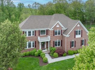 25 Shadow Hill Way, Washington Township, NJ 07853