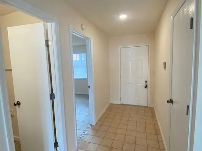19 Woodston Ln — Photo 14