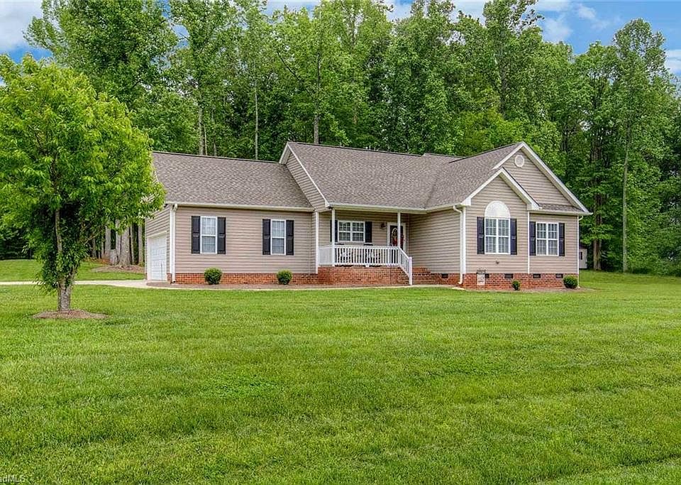 1st image of 120 Wild Fern Ln