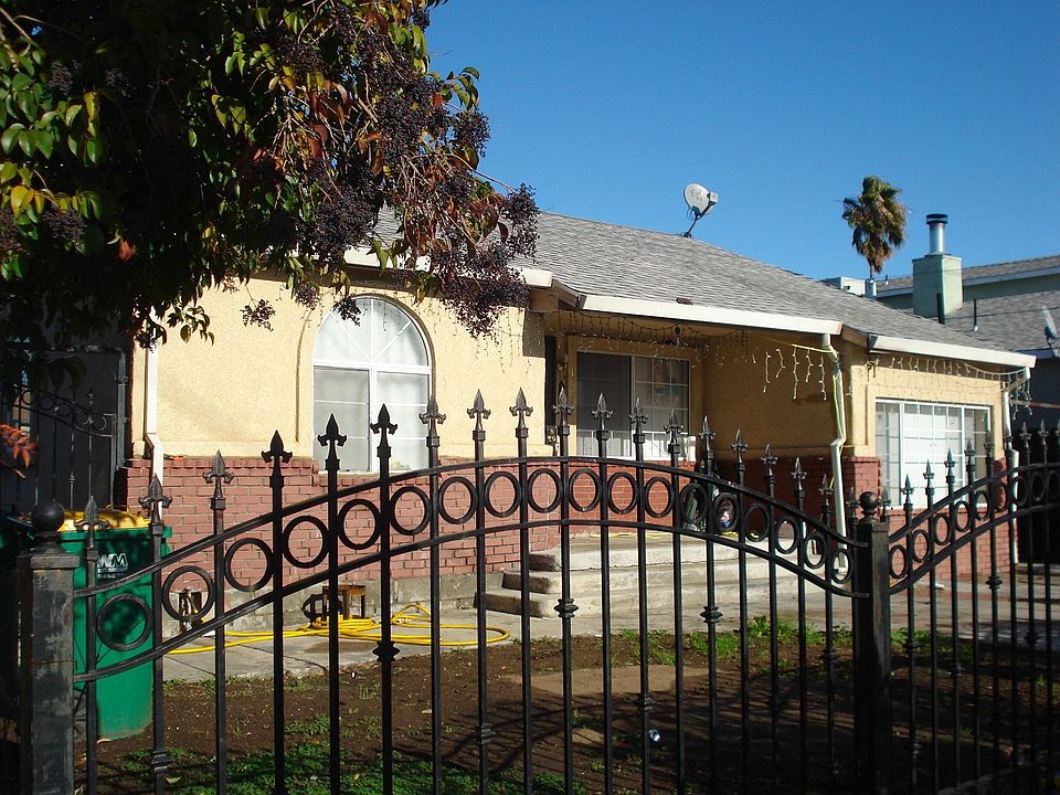 2nd image of 1719 E Anderson St