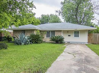 5630 Berry Creek Dr, Houston, TX 77017