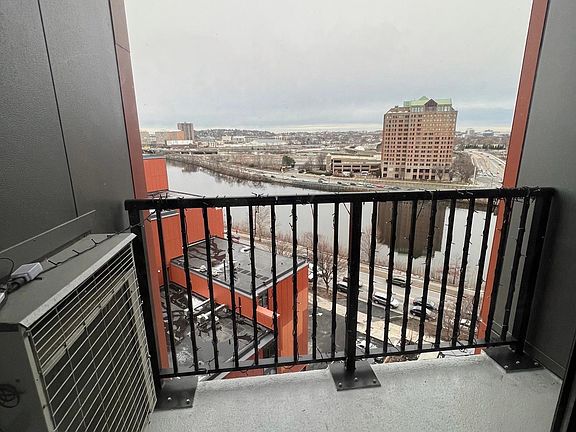 2nd image of 812 Memorial Dr APT 902