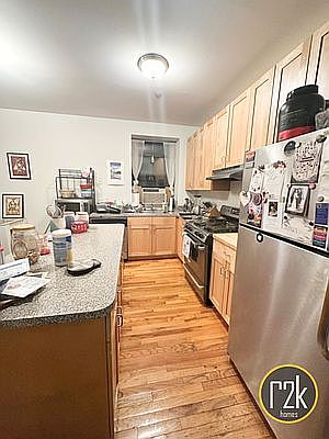 2nd image of 304 W 112th St #2B