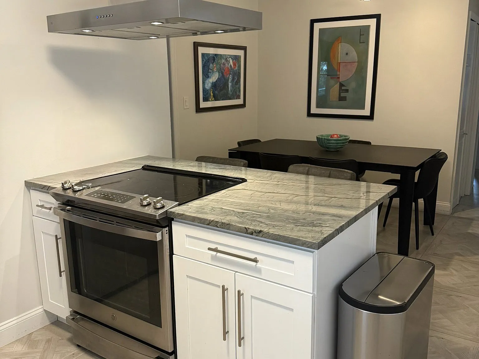 4 bed, 2.0 bath, 1470 sqft, $4,000 — Photo 1
