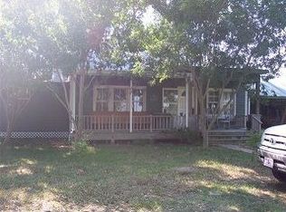 1802 Perron Rd, Ville Platte, LA 70586