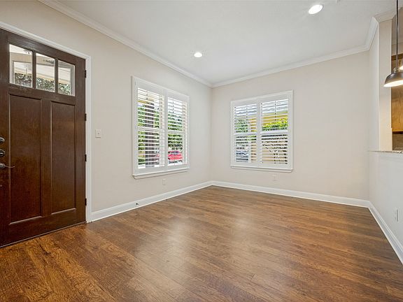 4th image of 2508 Rugby Ln