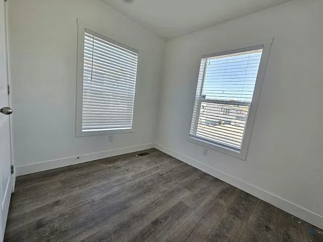 3 bed, 960 sqft, $1,925 — Photo 4