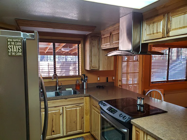 7144 Moon Creek Cir — Photo 24