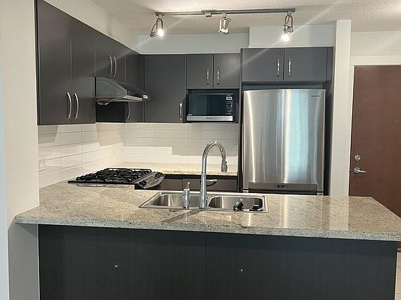 3rd image of 9299 Tomicki Ave #111