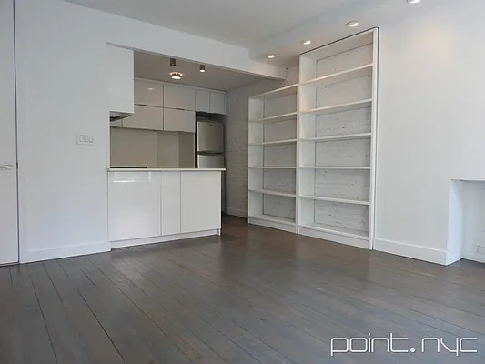 Rented by Point NYC | media 28