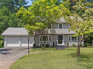 25 Magaletta Dr, Westwood, MA 02090