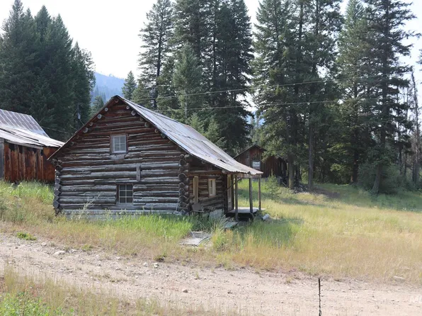 2236 Johnson Creek Rd, Yellow Pine, ID 83677