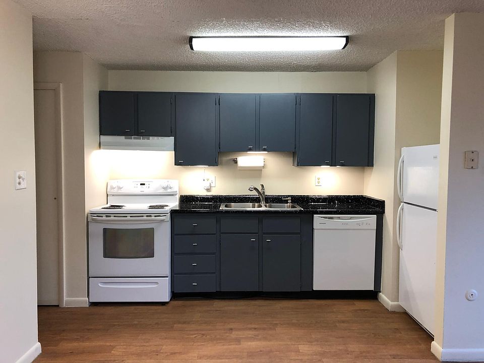 Kitchen with hand sesor under cabinet lighting