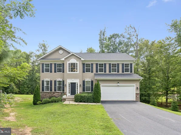 34 Serene Hills Dr, Fredericksburg, VA 22406