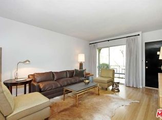 4501 Finley Ave APT 2, Los Angeles, CA 90027