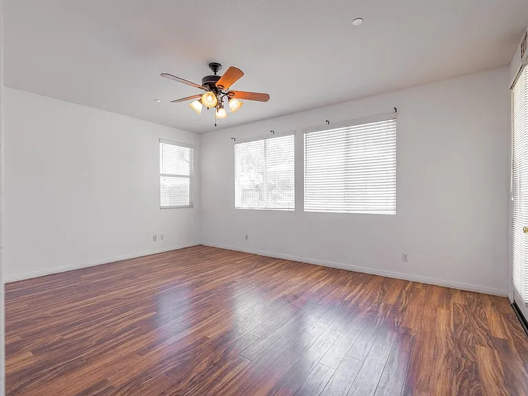 4036 Tournament Dr — Photo 28