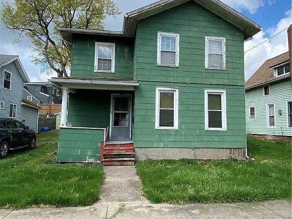 5th image of 180 Gooding St