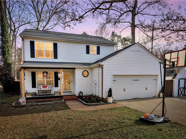 25 Brandt Dr, Travelers Rest, SC 29690