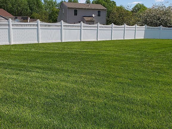 5th image of 1116 Durley Ct