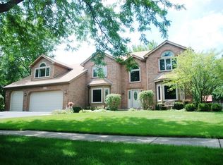2799 Spinner Ct, Naperville, IL 60565