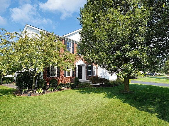 2nd image of 3143 Benbrook Pond Dr