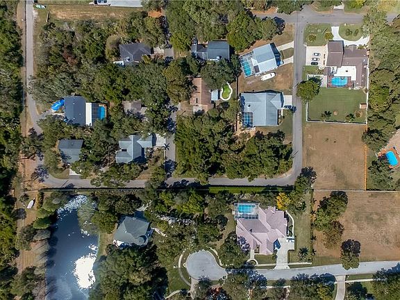 5th image of 12736 Hibiscus Ave