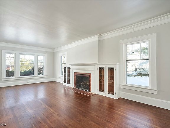 5th image of 141 Storer Ave