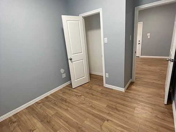 5th image of 9014 Winterset Ave Suite 2