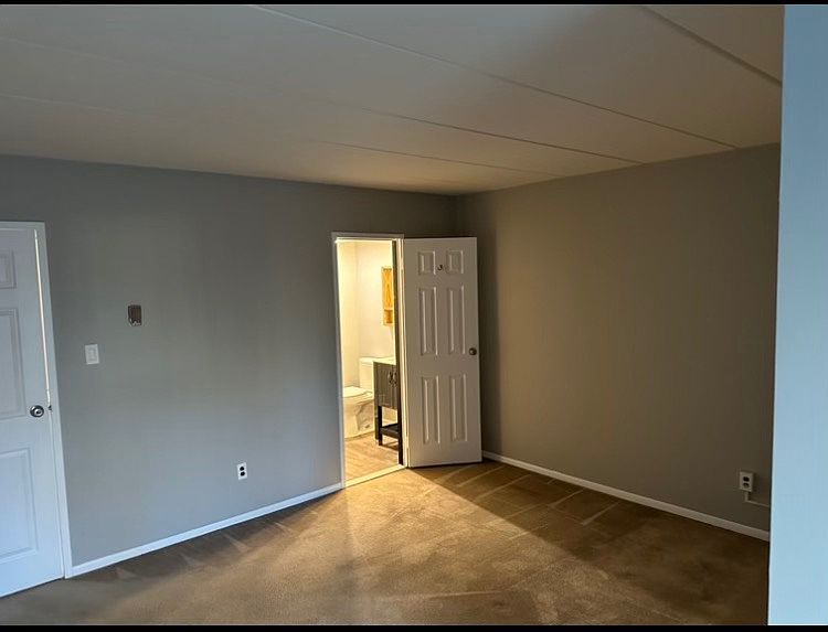 1st image of 100 Campbell Cir #D-6