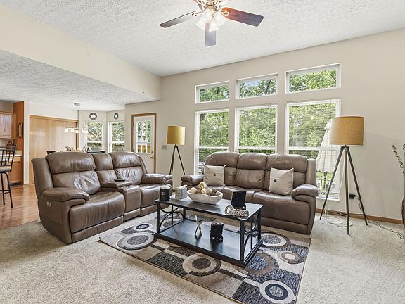 5th image of 2269 Brookbank Dr