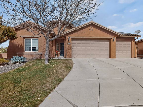 2nd image of 4021 Paseo Vista Pl NE