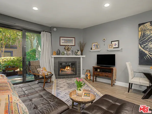 8675 Falmouth Ave APT 110, Playa Del Rey, CA 90293