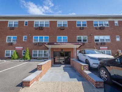 214 Avenue A APT B8, Bayonne, NJ, 07002