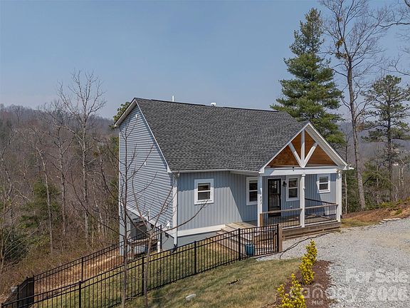 5th image of 823 Silverstone Dr