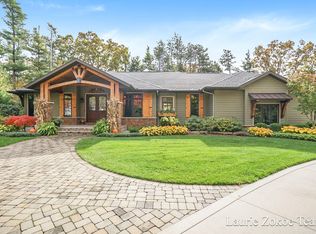 7052 Highland Dr W, Allendale, MI 49401
