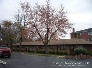 16025 Laramie Ave APT 1, Oak Forest, IL 60452