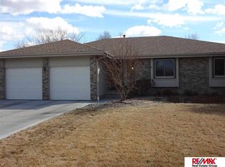 15811 Monroe St, Omaha, NE 68135