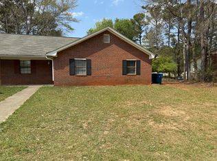 1915 Patterson Cir, Lawrenceville, GA 30044