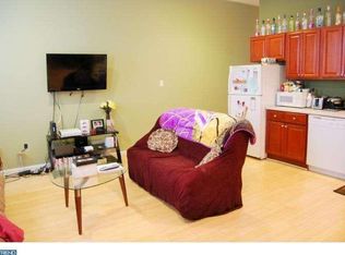 1701 Master St, Philadelphia, PA 19121
