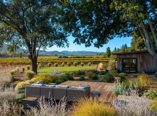 5470 Dry Creek Rd, Healdsburg, CA 95448